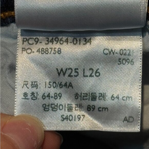 Levi’s Wedgie Straight Ankle Dark Wash Jeans - Picture 12 of 14